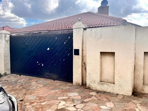 4 Bedroom House