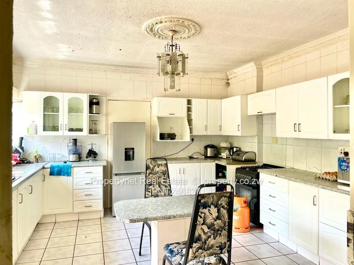 Solid neat family home!!!