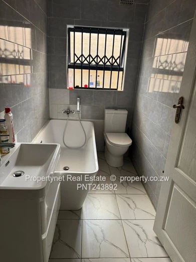 Modern family home for sale!!!